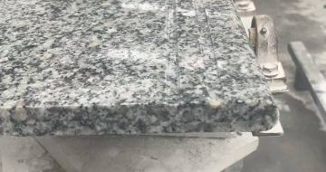 荆州芝麻白楼梯踏步 芙蓉白